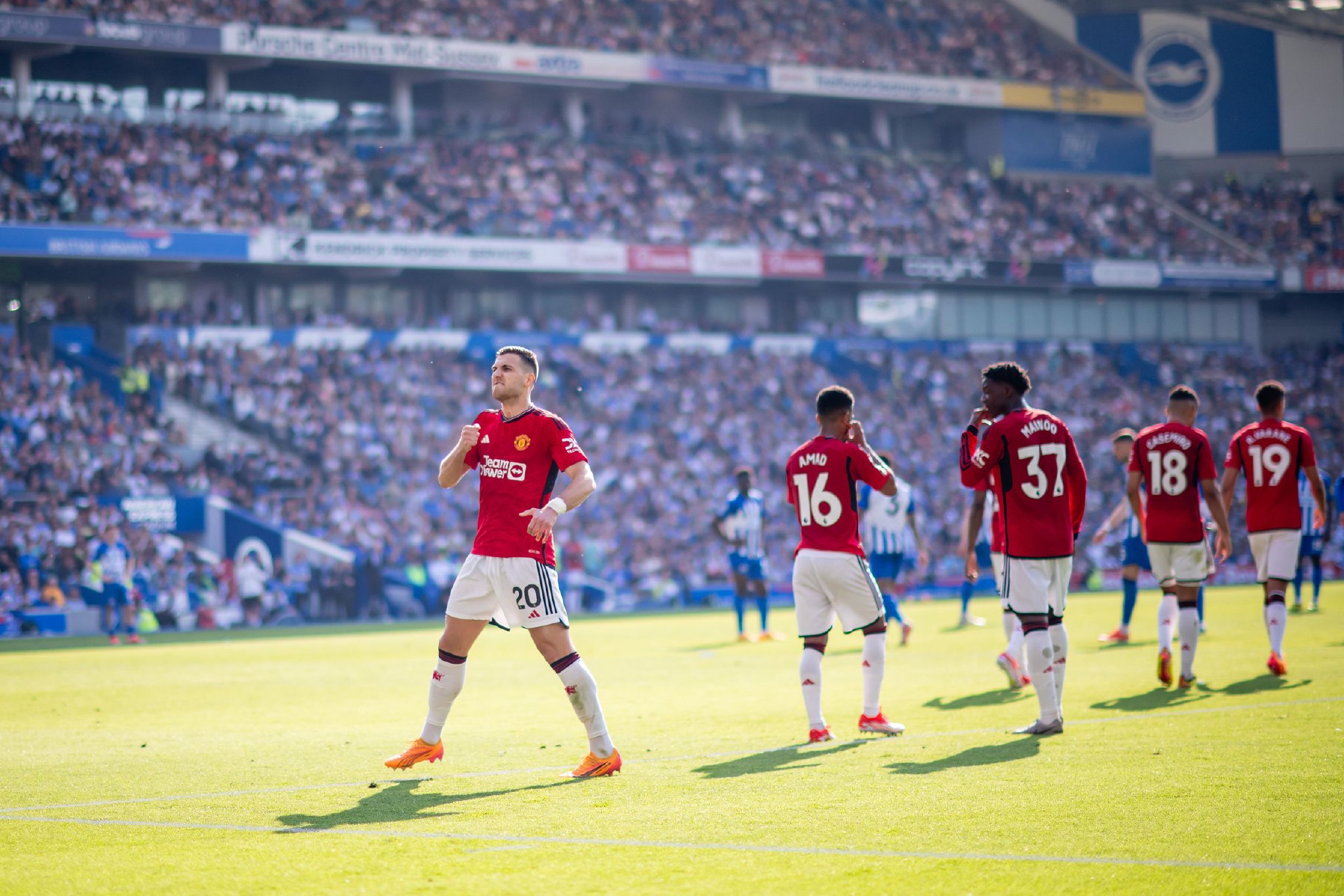 平的竞技对 平的竞技对